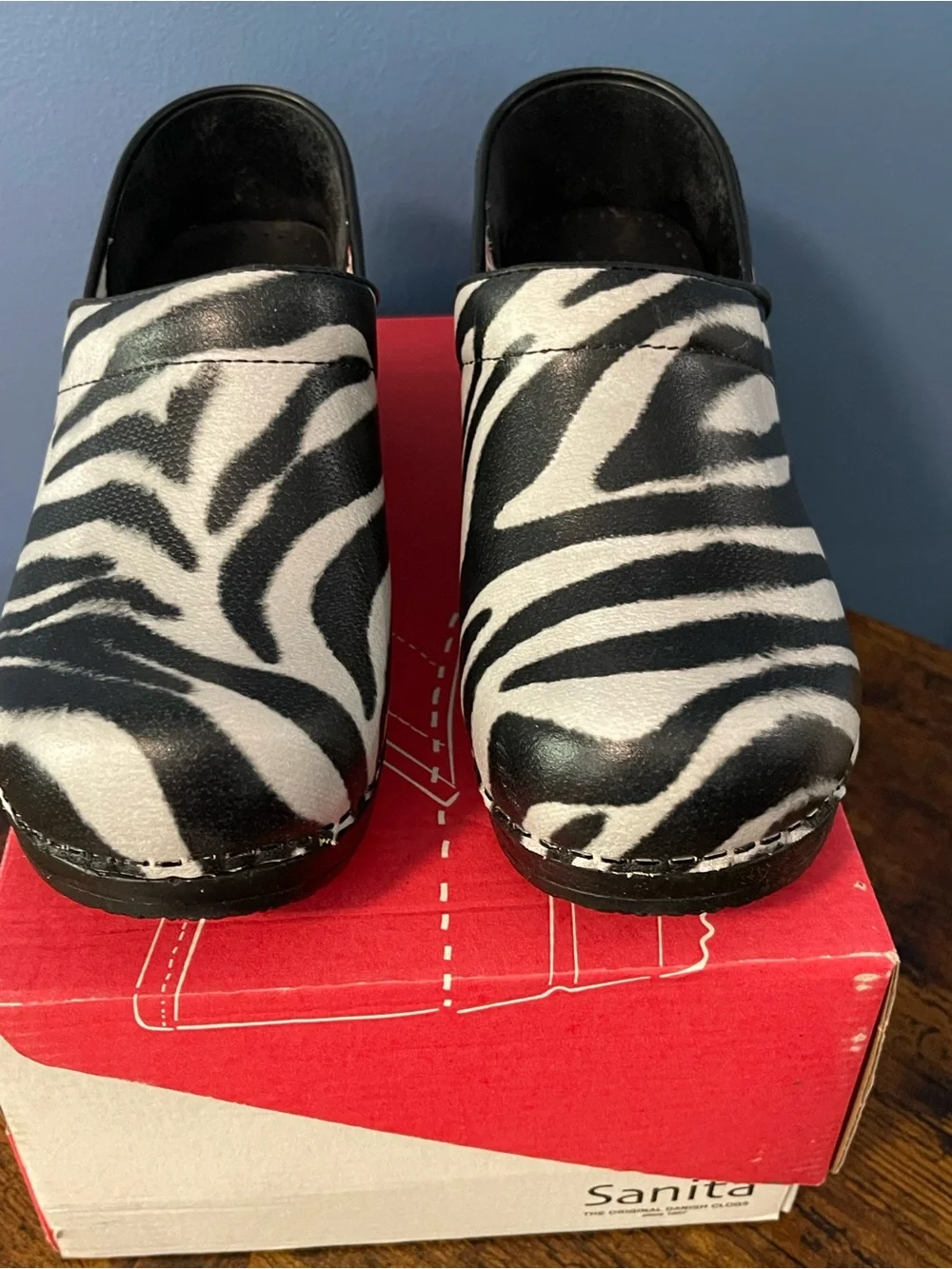 **RETIRED** Sanita Zebra-Pattern Leather Clogs in Black and White - Picture 2 of 6